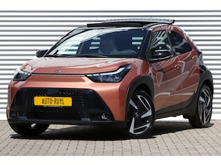 Toyota Aygo Hybrid 115 Lounge Vouwdak / JBL / Bi-Tone