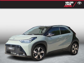 Toyota Aygo Hybrid 115 pulse Carplay 17 Inch NL Camera