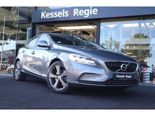Volvo V40 2.0 T3 Momentum | Stoelverwarming | LED | Sensoren | 17" | Cruise | Clima