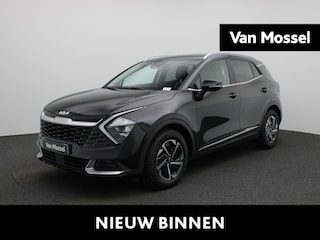 Kia Sportage 1.6 T-GDi MHEV DynamicPlusLine | Automaat | Stoel- Stuurverwarming | Virtual Cockpit | Camera | Apple Carplay / Android Auto | Navigatie | Keyless | Climate Control | Cruise Control | Achterbank Verwarmd | Lichtmetalen Velgen |