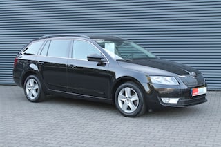 Skoda Octavia 1.2 TSi Stationwagon Greentech Ambition Uitv. Navigatie-Trekhaak