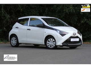 Toyota Aygo 1.0 VVT-i x-fun / Airco / Bluetooth / Elektrische ramen / Multifunctioneel stuurwiel