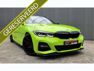 BMW 3-serie Touring 318i M-Performance * EYE CATCHER !!