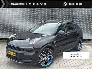 Lynk & Co 01 1.5 Plug-in Hybrid | PHEV | Trekhaak | Panoramadak | Achteruitrijcamera | Parkeersensoren | Keyless Entry | Elektrische Achterklep | Elektrisch Verstelbare Stoel | LED Koplampen | Cruise Control Adaptief | Stoelverwarming | Navigatie | Apple Carplay  | Android Auto