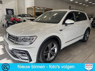 Volkswagen Tiguan 1.5 TSI R-LINE / FULL LED / NAVI /