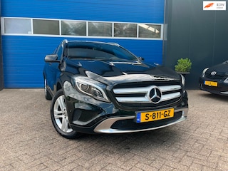 Mercedes-Benz GLA 180 Premium Plus AUTOMAAT|Pano.Dak