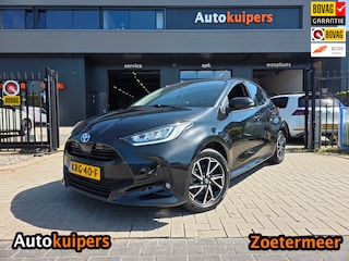 Toyota Yaris 1.5 Hybrid Business Plus | Met o.a. cruise, climate, AppleCarPlay/AndroidAuto, achteruitrijcamera en stoelverwarming!
