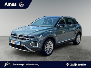 Volkswagen T-Roc 1.0 110pk TSI Life Edition Parkeerassistent (Park Assist) | Adaptive Cruise Control | Climatronic', 2-zone