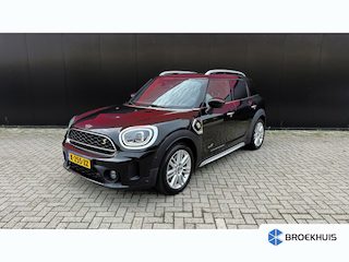 Mini Countryman 1.5 Cooper S E ALL4 Chili | Dealer onderhouden | Panoramadak | Sportstoelen | Navigatie | Stoelverwarming| Achterbank in delen neerklapbaar | Airco (automatisch) | Centrale deurvergrendeling met afstandsbediening