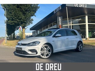 Volkswagen Golf 1.5 TSI Highline Business R | R-LINE | PANO | WINTER |