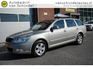Skoda Octavia Combi 1.2 TSI Ambition Business Line TREKHAAK - PARKEERSENSOREN - CLIMATE CONTROL - CRUISE CONTROL - L.M. VELGEN - 4 ELEKTR RAMEN / SPIEGELS - BLUETOOTH
