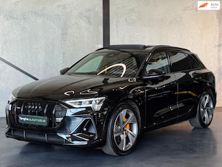 Audi e-Tron 55 S Black Edition, Nachtzicht, Pano, 360°, ACC VOL!! Tour, City, 22", Matrix, Softclose, B&O, Trekhaak, S-Line