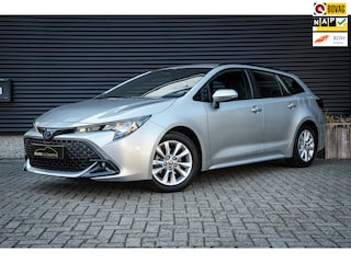 Toyota Corolla Touring Sports Hybrid 140 Active | CarPlay | ACC | Clima | Camera | Metallic | Navi | Dealer ond. |