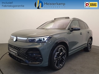 Volkswagen Tiguan 1.5 eHybrid 272pk DSG/AUT R-Line Edition Wegklapbare trekhaak, Panoramadak, 360 Camera