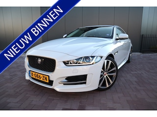 Jaguar XE 2.0 Portfolio R-Sport Automaat Panoramadak Leder Navigatie Camera  Meridian audio. Etc.