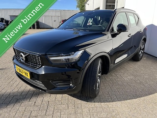 Volvo XC40 1.5 T3 R-Design|Pas V/A|Pano|Stelverw.
