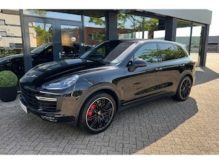 Porsche Cayenne 4.8 Turbo