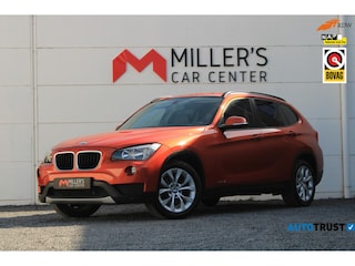 BMW X1 sDrive18i AUT PDC V+A NAVI CARPLAY STOELVERWARMING