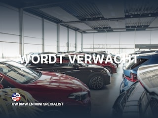 BMW iX2 eDrive20 M-Sport Innovation Pack Head-Up Ada-led Parkeerhulpsysteem Plus 19''LM Velgen