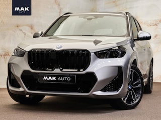 BMW X1 xDrive25e M Sport Pro , pano, adap-LED, 19", keyless, dealeroh