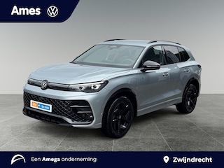 Volkswagen Tiguan 1.5 272pk eHybrid R-Line Edition Black Style Pakket | Trekhaak inklapbaar | 360 graden camera 'Area View'