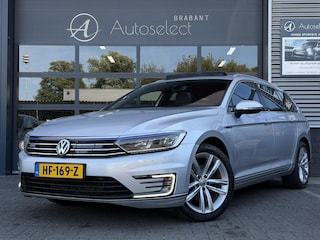 Volkswagen Passat Variant 1.4 TSI GTE Pano | CarPlay | Trekhaak