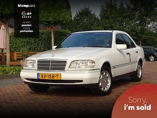 Mercedes-Benz C-klasse 180 Classic | Ster | Notenhout | Automaat | 2e Eig. | Uniek kmstand.