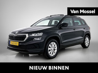Skoda Karoq 1.5 TSI ACT Business Edition | Automaat | Apple Carplay / Android Auto | Panoramadak | Parkeersensoren | Trekhaak |