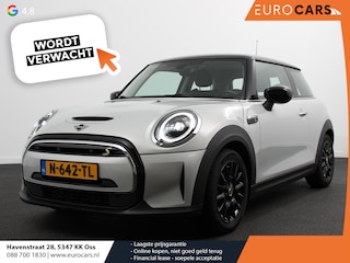Mini Mini Business Edition Automaat 33 kWh SOH 95% Navigatie Climate Control  Lichtmetalen Velgen  Dab Parkeer sensoren Cruise Control