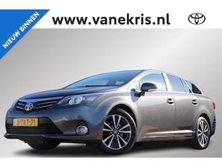 Toyota Avensis Wagon 1.8 VVTi Dynamic Business, LM Velgen, Keyless, NAVI, Parkeerhulp Camera!
