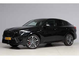 BMW X2 SDrive20i Launch Edition M-sport | panoramadak | head-up | harmankardon | 360 camera | keyless | adap. cruise | iconic glow