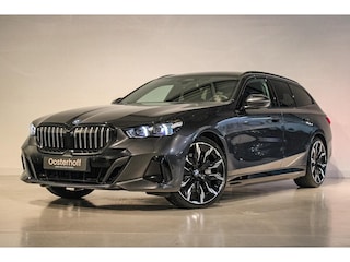 BMW 5-serie Touring 550e xDrive B&W | PANO | 4w-besturing