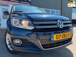 Volkswagen Tiguan 1.4 TSI Sport&Style van 2de Eig met trekhaak en parkeersensoren en airco en cruise controle