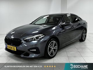 BMW 218i High Executive AFNEEMBARE TREKHAAK | LEDEREN BEKLEDING | NAVIGATIE | ACHTERUITRIJCAMERA