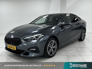 BMW 218i High Executive AFNEEMBARE TREKHAAK | LEDEREN BEKLEDING | NAVIGATIE | ACHTERUITRIJCAMERA