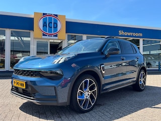 Lynk & Co 01 1.5 261pk PHEV 7DCTH | Orig.NL | Trekhaak afn. | PanoramaDak | 360 graden Camera | Carplay |