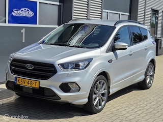 Ford Kuga 1.5 EcoBoost 150pk ST Line 2019 zeer luxe!