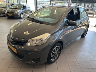 Toyota Yaris 1.3 VVT-i Comfort 69 DKM NW APK BJ 2012 !!!
