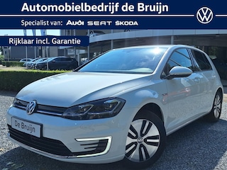 Volkswagen Golf (Clima,Acc,Navi,App)