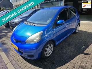 Toyota Aygo 1.0-12V Comfort Navigator | AUTOMAAT | 3/6 OF 12 MND GARANTIE | 2E EIGENAAR | AIRCO | NAVI |