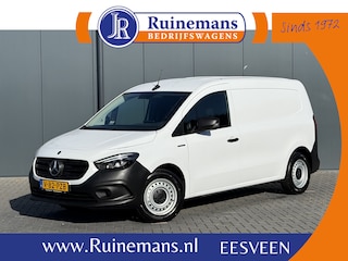 Mercedes-Benz Citan 112 Pro L2H1 / 51 kWh / 2.469 KM / ** RIJKLAAR ** / LED HIGH PERFORMANCE KOPLAMPEN / CAMERA / ECC / TREKHAAK / STOELVERW