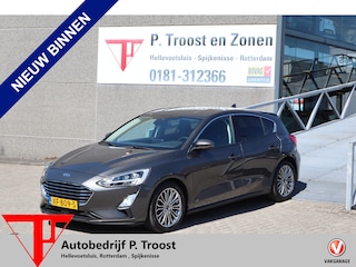 Ford Focus 1.0 EcoBoost Titanium Business Nederlandse auto! Apple carplay/Achteruitrijcamera/Automatisch inparkeren/Stoelverwarming/Stuurverwarming/Parkeersensoren/Navigatie/DAB/Licht metalen velgen