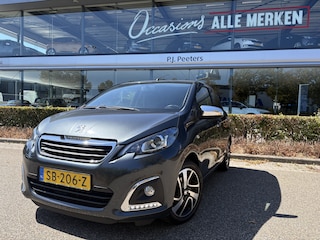 Peugeot 108 1.0 e-VTi Allure Airco - Achteruitrijcamera - Bluetooth - Led verlichting - Elektrische ramen - Licht metalen velgen 15 inch - Mistlampen voor - Stuur multifunctioneel - Start/ stop systeem - Centrale vergrendeling met afstandsbediening