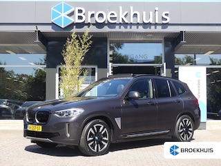 BMW iX3 Executive 80 kWh | TREKHAAK | PANORAMADAK | ADAPTIVE CRUISE | DODEHOEKDETECTIE | STOELVERWARMING | ELEKTRISCH VERSTELB STOEL MET GEHEUGEN | ELEKTRISCHE ACHTERKLEP | PARKEERSENSOREN V+A | LMV 19" | NAVI | APPLE CARPLAY / ANDROID AUTO |
