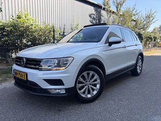 Volkswagen Tiguan 1.4 TSI Comfortline / NAVI / CRUISE / PANORAMADAK / 155dkm! NAP!
