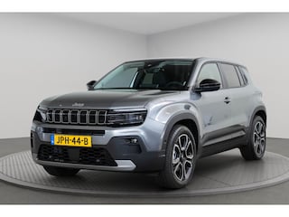 Jeep Avenger Summit 54 kWh | Tot 8 Jaar Garantie | SOH 99% | Warmtepomp | Navigatie | Stoelverwarming | Voorruit Verwarming | Elektrische Achterklep |