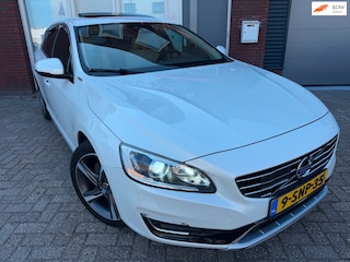 Volvo V60 2.4 D6 AWD Plug-In Hybrid Summum / Pano / Leder / Memory / Navi / PDC