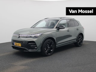 Volkswagen Tiguan 1.5 eHybrid R-Line Edition 204 PK| Origineel Nederlands | 1e Eigenaar | Navigatie | Achteruitrijcamera | Black Style | Digitale Cockpit Pro | 20 Inch Velgen | Sfeerverlichting
