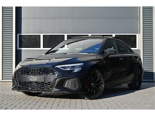 Audi A3 Limousine 35 TFSI S-LINE / PANO / CARBON / LED MATRIX / CAMERA / ACC / LANE ASSIST / 19"