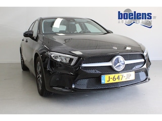 Mercedes-Benz A-klasse 180 Business Solution | NL-AUTO+N.A.P! | CAMERA | STOEL-VERW | CLIMA | DAB-RADIO | TREKHAAK |